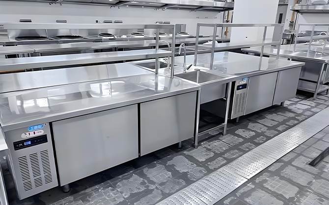 選購(gòu)瑞能廚具，打造高效中央廚房