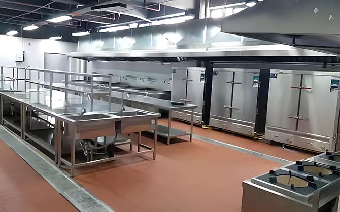 探索中央廚房的未來，離不開瑞能廚具的創(chuàng)新力量