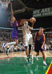 籃球競(jìng)技風(fēng)暴席卷新浪網(wǎng) 網(wǎng)絡(luò)平臺(tái)如何重塑體育觀賽體驗(yàn)